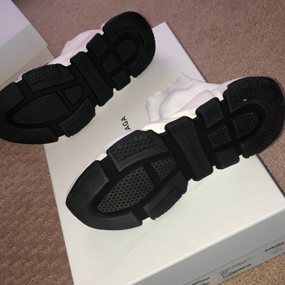 SOLD Balenciaga sock sneaker - Picture 2 of 5